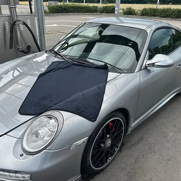 Serviette de Séchage Thirsty – Le premier aimant à eau au monde !