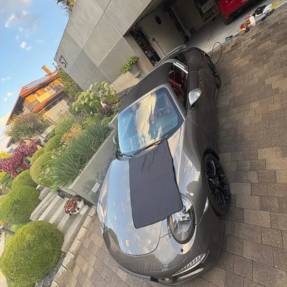 Serviette de Séchage Thirsty – Le premier aimant à eau au monde !